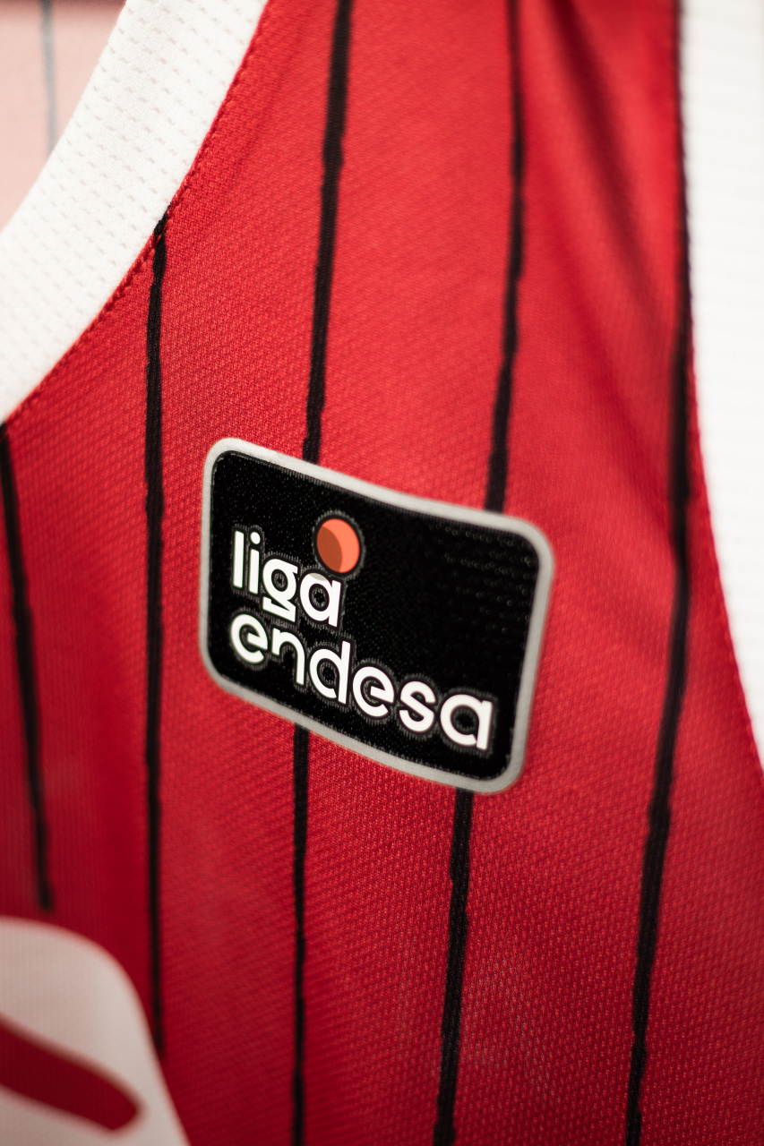CAMISETA OFICIAL JUEGO ROJA ACB 25-26