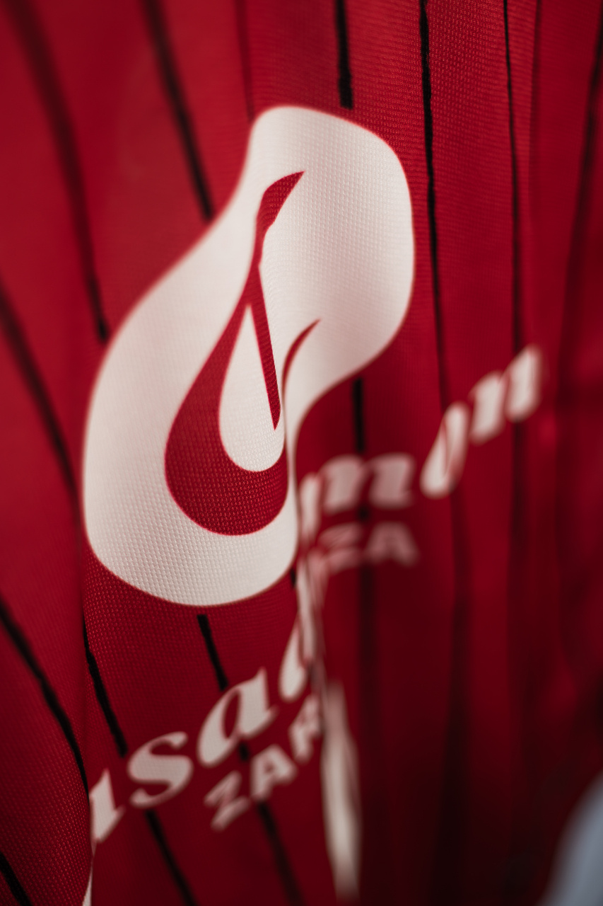 CAMISETA OFICIAL JUEGO ROJA ACB 25-26